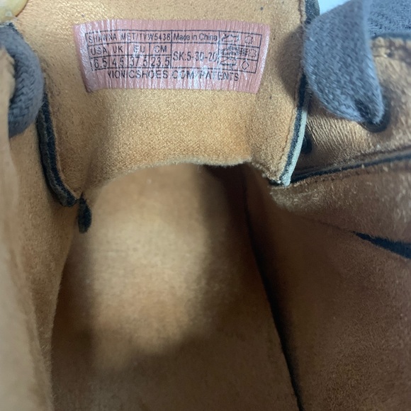 Vionic Women’s Size 6.5 Gray Ankle Boots – Supportive Orthotic Comfort Shoes - Picture 11 of 11